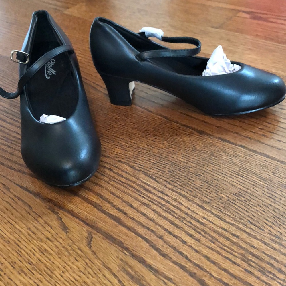 Girls 2” tap shoes